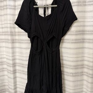 ARULA Black Backless Cutout Short Sleeve Dress